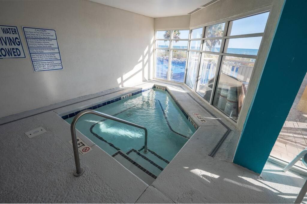 Вилла Baywatch Renovated, Unobstructed Oceanfront Views! Миртл-Бич Экстерьер фото