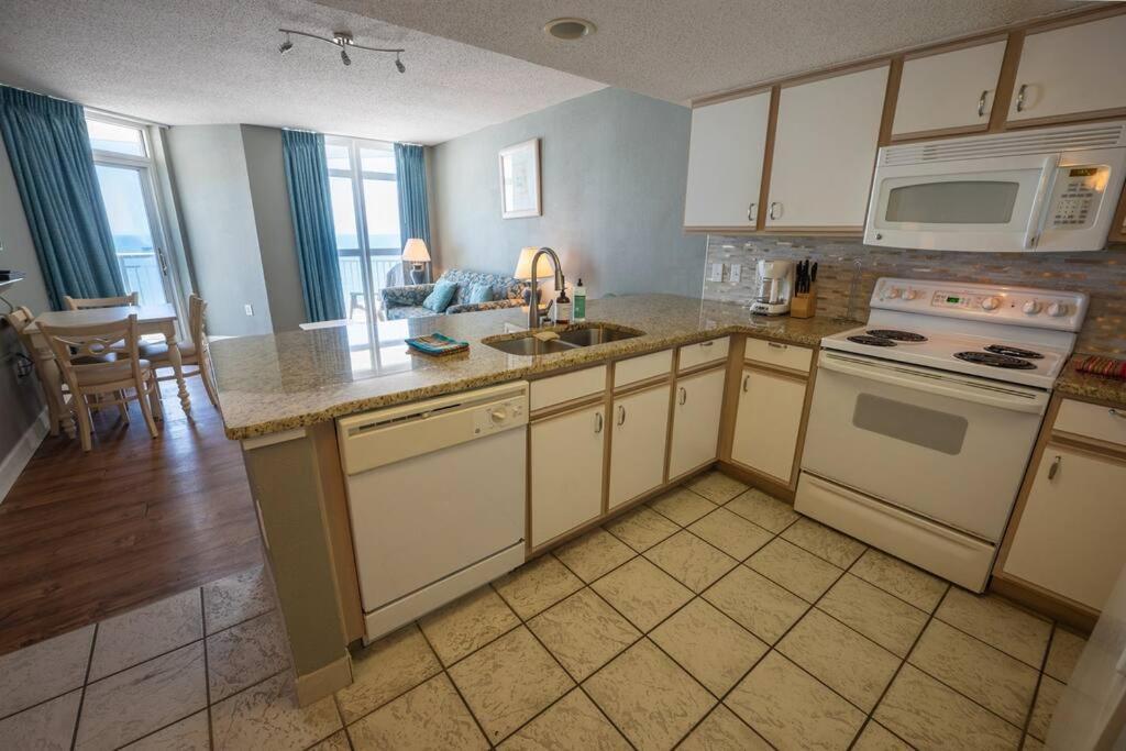 Вилла Baywatch Renovated, Unobstructed Oceanfront Views! Миртл-Бич Экстерьер фото
