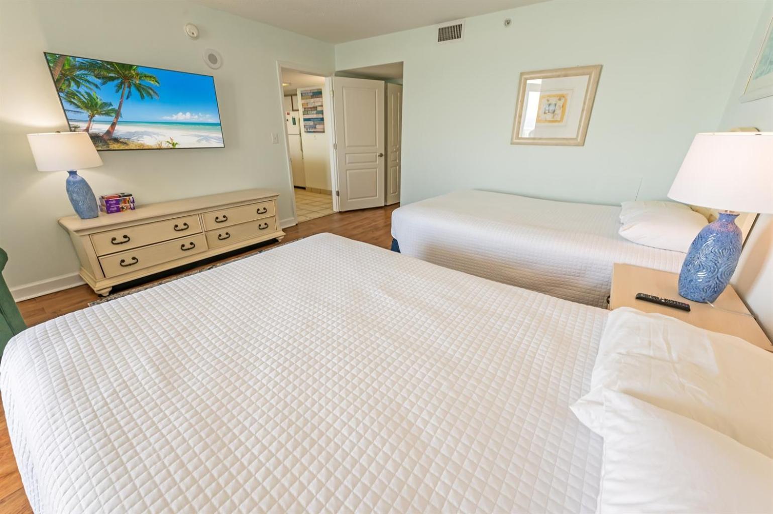 Вилла Baywatch Renovated, Unobstructed Oceanfront Views! Миртл-Бич Экстерьер фото